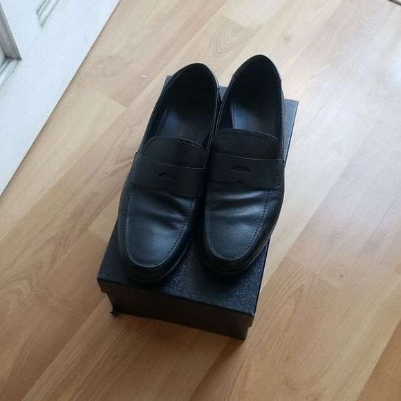 Prada Men's Saffiano Leather Black Loafers 2DC213 Size 11 GC - Picture 2 of 16